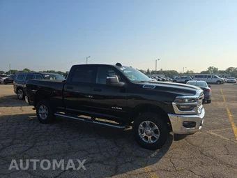 2025 Ram 2500 Big Horn Crew Cab Medium Bed - miniatura 3