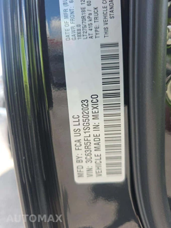 2025 Ram 2500 Laramie Crew Cab Medium Bed – miniatura 2