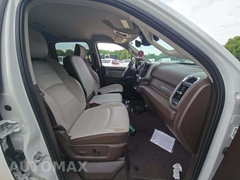2025 Ram 2500 Laramie Crew Cab Medium Bed - miniatura 15