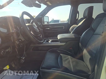 2025 Ram 2500 Laramie Crew Cab Medium Bed – miniatura 7