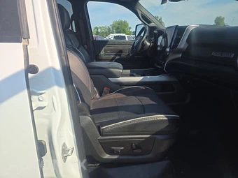2025 Ram 2500 Laramie Crew Cab Medium Bed – miniatura 8
