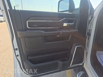2025 Ram 2500 Laramie Crew Cab Medium Bed – miniatura 9