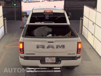 2025 Ram 2500 Laramie Crew Cab Medium Bed - miniatura 5