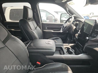 2025 Ram 2500 Laramie Crew Cab Medium Bed - miniatura 8