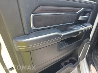 2025 Ram 2500 Laramie Crew Cab Medium Bed - miniatura 9