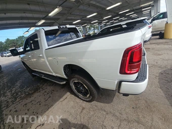 2025 Ram 2500 Laramie Crew Cab Medium Bed – miniatura 6