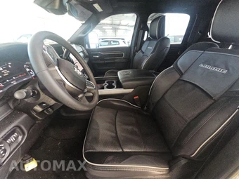 2025 Ram 2500 Laramie Crew Cab Medium Bed – miniatura 7