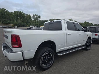 2025 Ram 2500 Laramie Crew Cab Medium Bed – miniatura 4