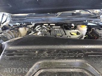 2025 Ram 2500 Laramie Crew Cab Medium Bed - miniatura 15