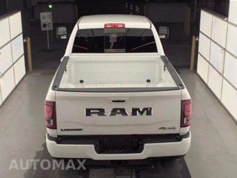 2025 Ram 2500 Laramie Crew Cab Medium Bed – miniatura 5