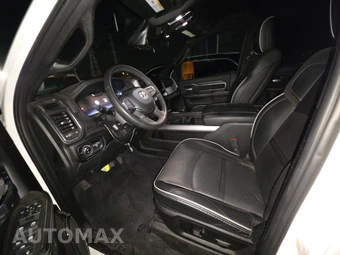 2025 Ram 2500 Laramie Crew Cab Medium Bed – miniatura 7