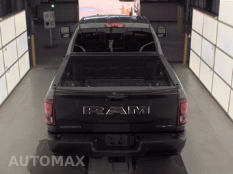 2025 Ram 2500 Laramie Crew Cab Medium Bed – miniatura 5