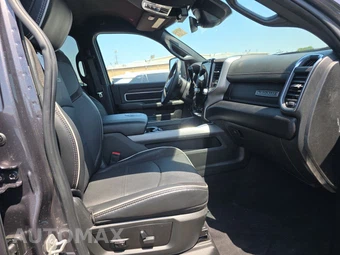 2025 Ram 2500 Laramie Crew Cab Medium Bed – miniatura 8