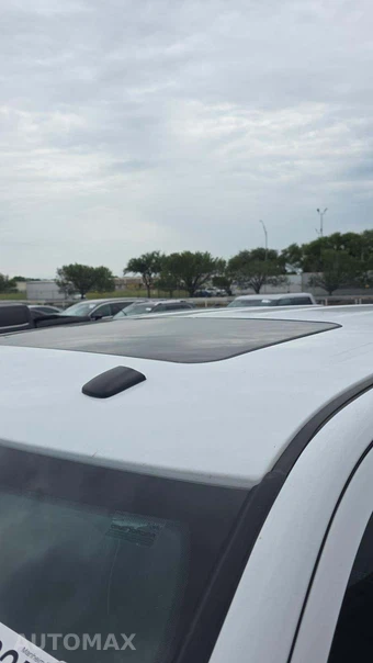 2025 Ram 2500 Laramie Crew Cab Medium Bed – miniatura 18