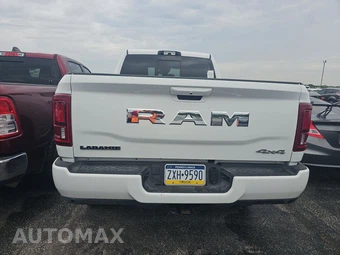 2025 Ram 2500 Laramie Crew Cab Medium Bed – miniatura 5