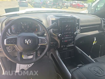2025 Ram 2500 Laramie Crew Cab Medium Bed – miniatura 11
