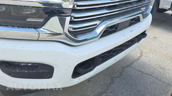 2025 Ram 2500 Laramie Crew Cab Medium Bed – miniatura 19