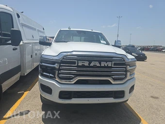 2025 Ram 2500 Laramie Crew Cab Medium Bed – miniatura 2