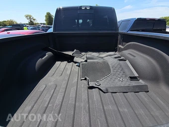 2025 Ram 2500 Laramie Extended Crew Cab Medium Bed - miniatura 16