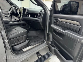 2025 Ram 2500 Limited Crew Cab Medium Bed - miniatura 18