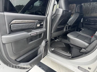 2025 Ram 2500 Limited Crew Cab Medium Bed - miniatura 22