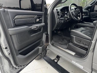 2025 Ram 2500 Limited Crew Cab Medium Bed - miniatura 25
