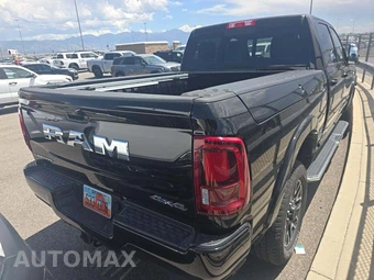 2025 Ram 2500 Limited Crew Cab Medium Bed - miniatura 3