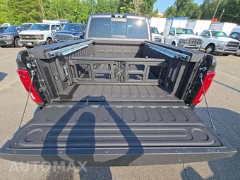 2025 Ram 2500 Limited Crew Cab Medium Bed – miniatura 11