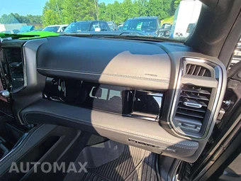 2025 Ram 2500 Limited Crew Cab Medium Bed – miniatura 16