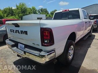 2025 Ram 2500 Tradesman Crew Cab Long Bed - miniatura 4