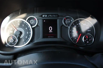 2025 Ram 2500 Tradesman Crew Cab Long Bed - miniatura 32