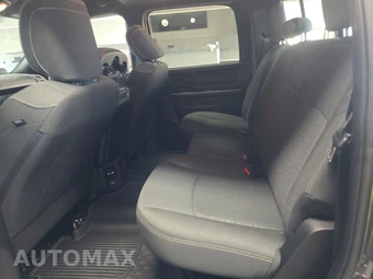 2025 Ram 2500 Tradesman Crew Cab Medium Bed – miniatura 13