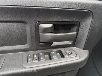 2025 Ram 2500 Tradesman Crew Cab Medium Bed - miniatura 12