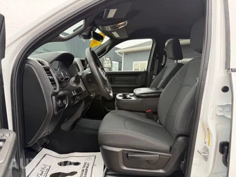 2025 Ram 2500 Tradesman Crew Cab Medium Bed - miniatura 13