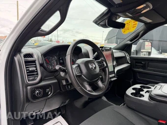 2025 Ram 2500 Tradesman Crew Cab Medium Bed - miniatura 17