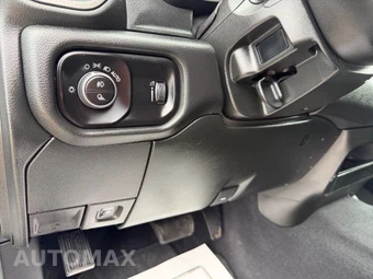 2025 Ram 2500 Tradesman Crew Cab Medium Bed - miniatura 18