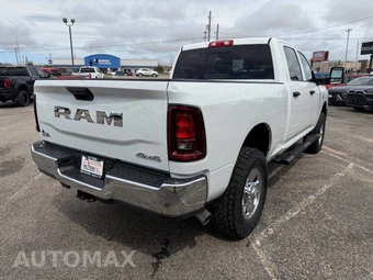 2025 Ram 2500 Tradesman Crew Cab Medium Bed - miniatura 5