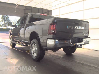 2025 Ram 2500 Tradesman Crew Cab Medium Bed - miniatura 6