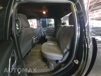 2025 Ram 3500 Big Horn Crew Cab Long Bed – miniatura 13