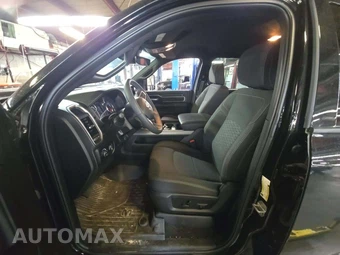 2025 Ram 3500 Big Horn Crew Cab Long Bed – miniatura 6