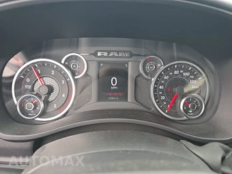 2025 Ram 3500 Big Horn Crew Cab Long Bed – miniatura 12