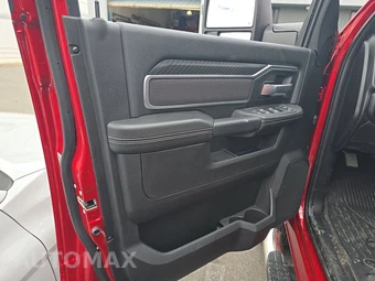 2025 Ram 3500 Big Horn Crew Cab Long Bed – miniatura 9