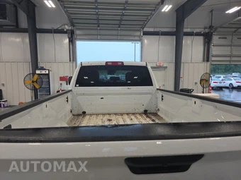 2025 Ram 3500 Big Horn Crew Cab Long Bed – miniatura 16