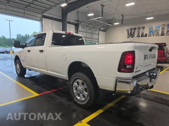 2025 Ram 3500 Big Horn Crew Cab Long Bed – miniatura 6