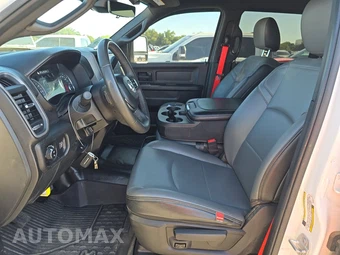 2025 Ram 3500 Cab Chassis Tradesman Crew Cab - miniatura 7