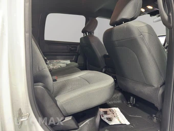 2025 Ram 3500 Cab Chassis Tradesman Crew Cab DRW - miniatura 19
