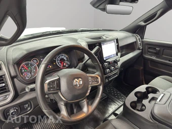2025 Ram 3500 Cab Chassis Tradesman Crew Cab DRW - miniatura 6