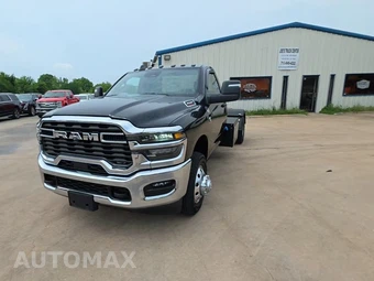 2025 Ram 3500 Cab Chassis Tradesman Regular Cab DRW