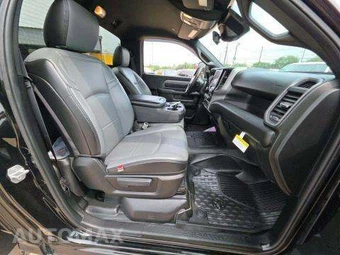 2025 Ram 3500 Cab Chassis Tradesman Regular Cab DRW – miniatura 16
