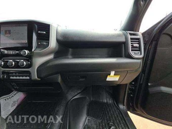 2025 Ram 3500 Cab Chassis Tradesman Regular Cab DRW – miniatura 17